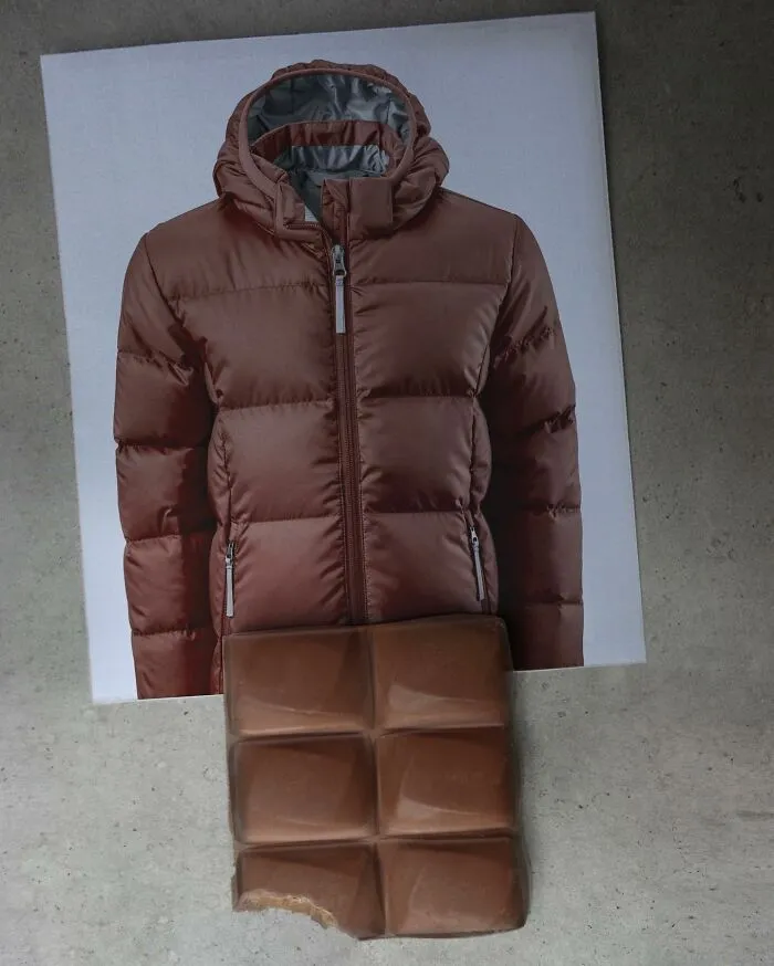 Шоколадный пуховик.