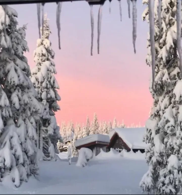 «Вид из окна кухни в моем доме, Норвегия».