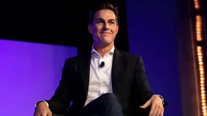 Эндрю Уилсон.