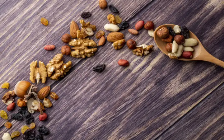 Орехи.