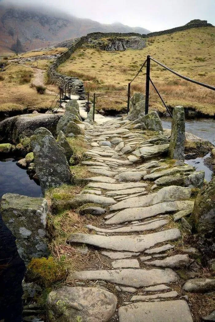 Древний мост.