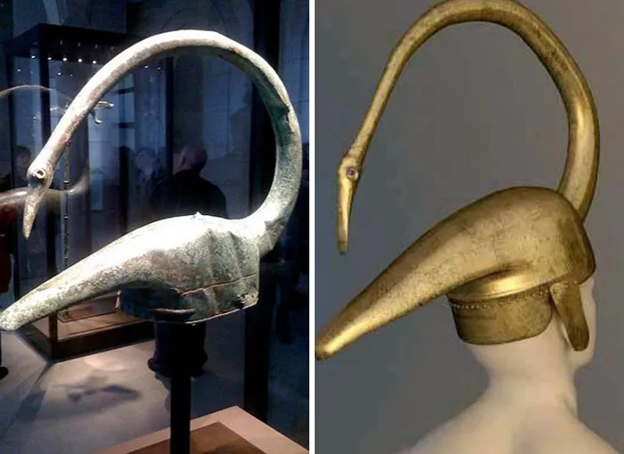 Галльский бронзовый шлем в форме лебедя, найденный археологами в Тинтиньяке, Франция, в 2004 году.