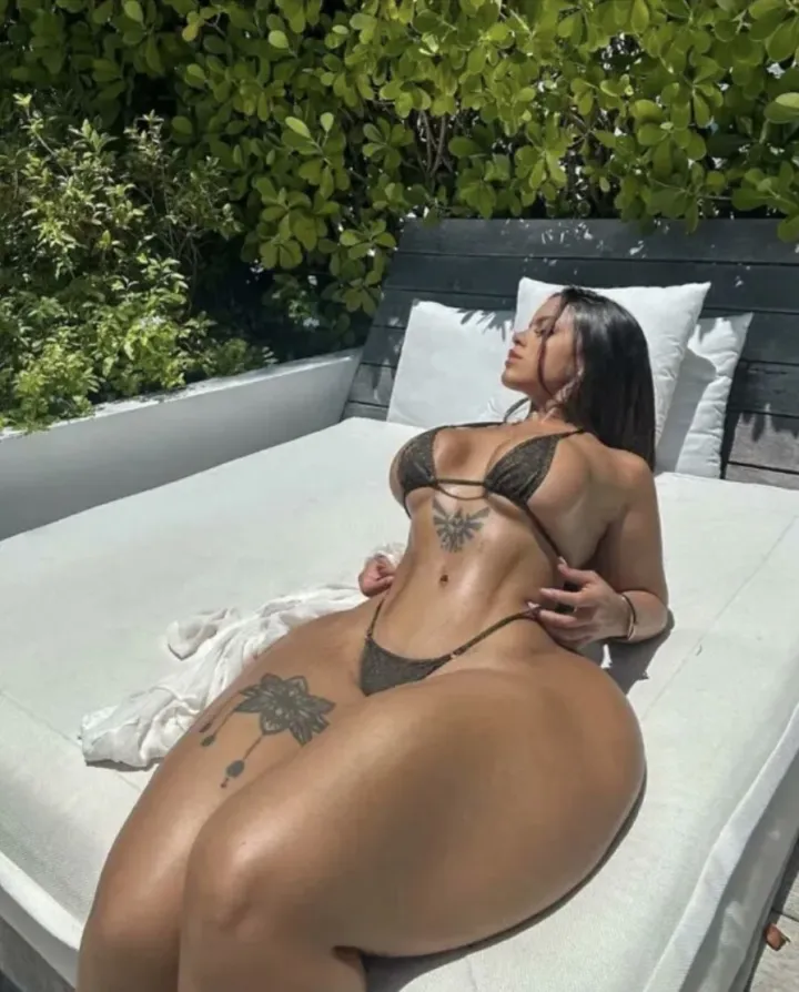 Ну, может, она просто бразильянка… 