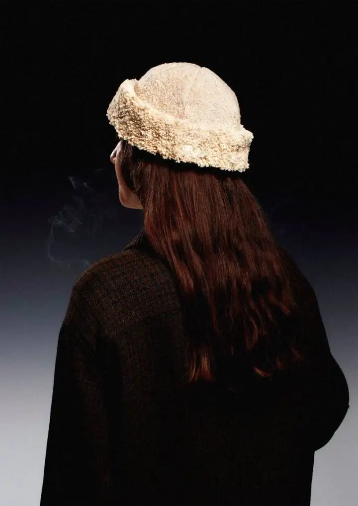 Как выглядит такая шапка на голове.