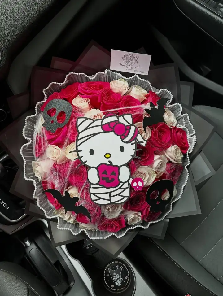 Букетик с Hello Kitty.