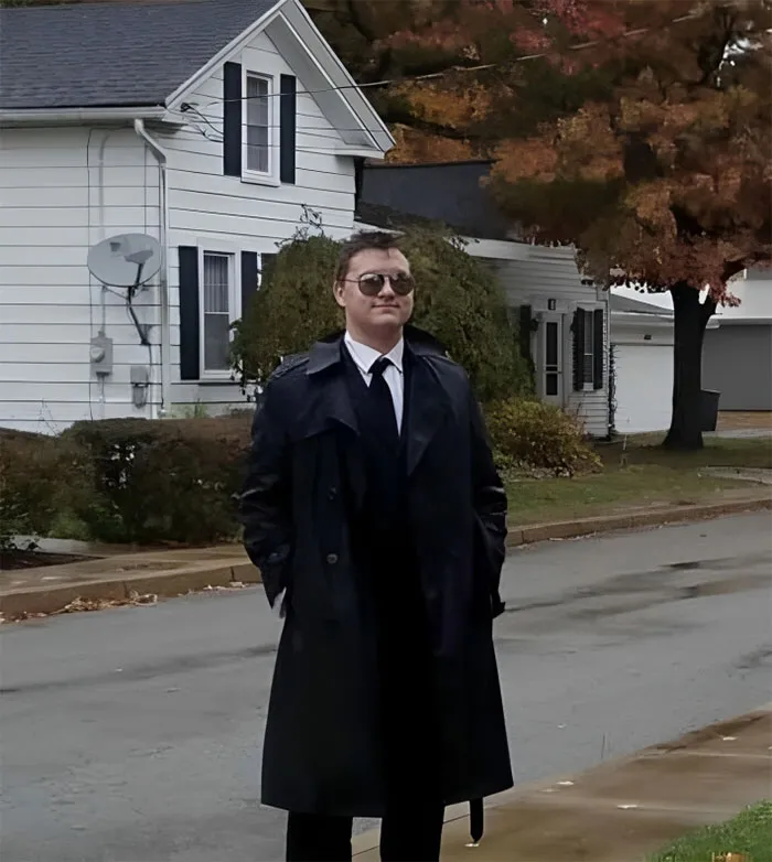 «Мой 15-летний сын в костюме на Хэллоуин».