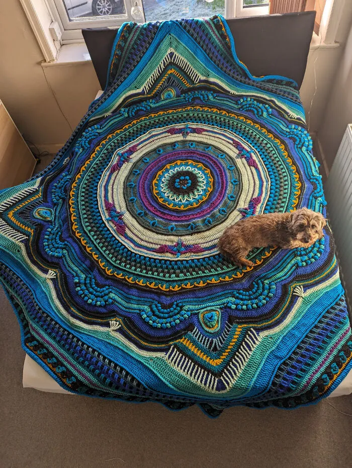 «Я закончила свое первое одеяло!»