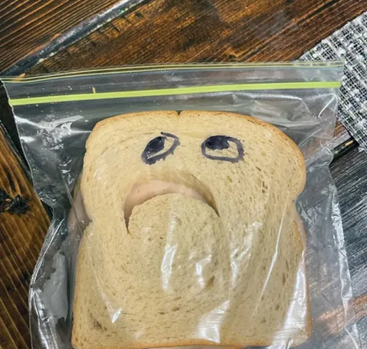 «Когда попросила мужа собрать обед для ребенка».