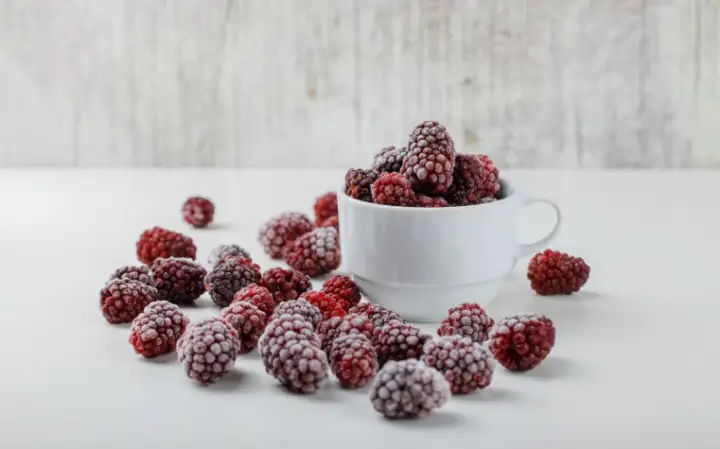 Замороженные ягоды.