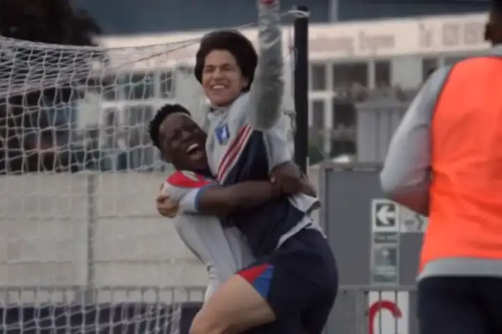 Кристо Фернандес в роли Дани Рохаса. 