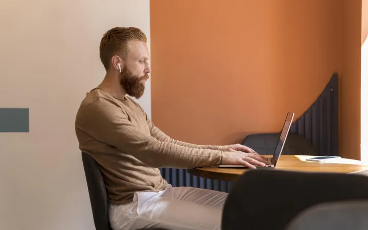 Сидячая работа.