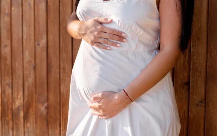 Беременная женщина.