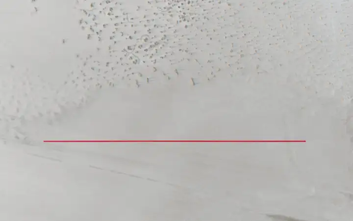 Арт-инсталляция El Mirage в пустыне Мохаве в Калифорнии.