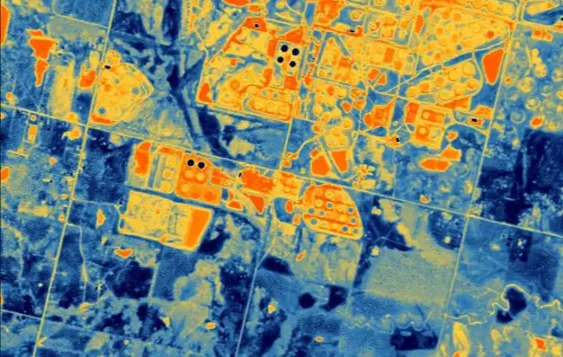 Устройство способно получать тепловые изображения и видеозаписи даже сквозь толстые стены.