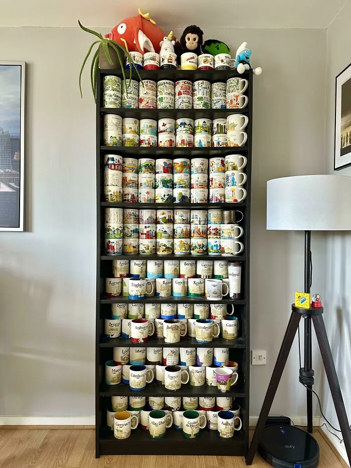 «Кружки Starbucks City».