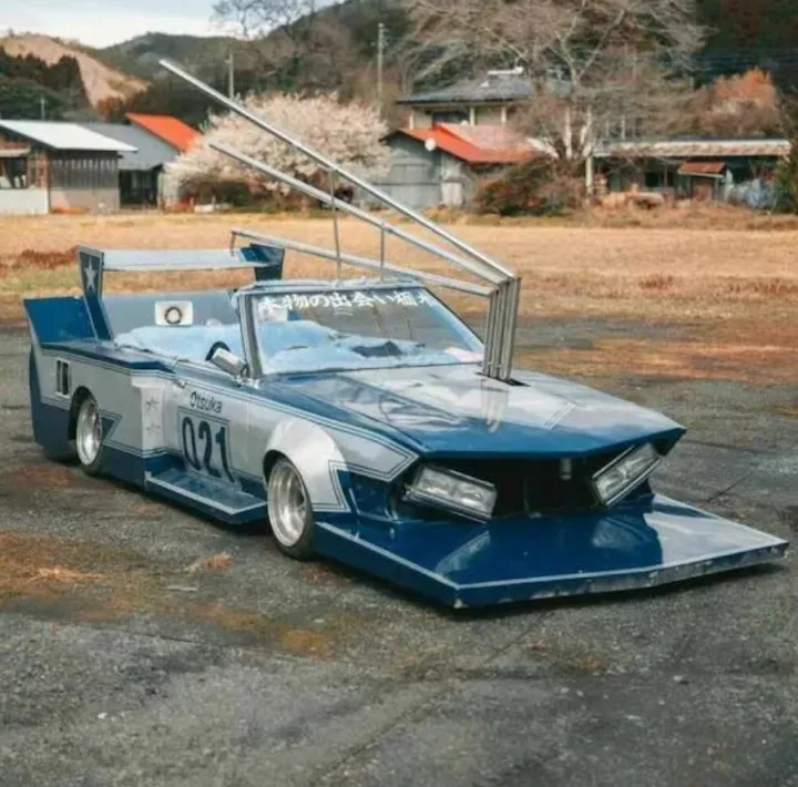 Что-то из «Безумного Макса».