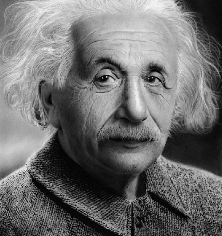 Альберт Эйнштейн.