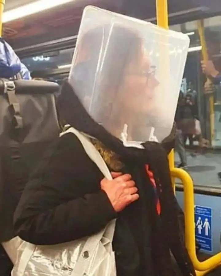 Астронавты заглянули в супермаркет.