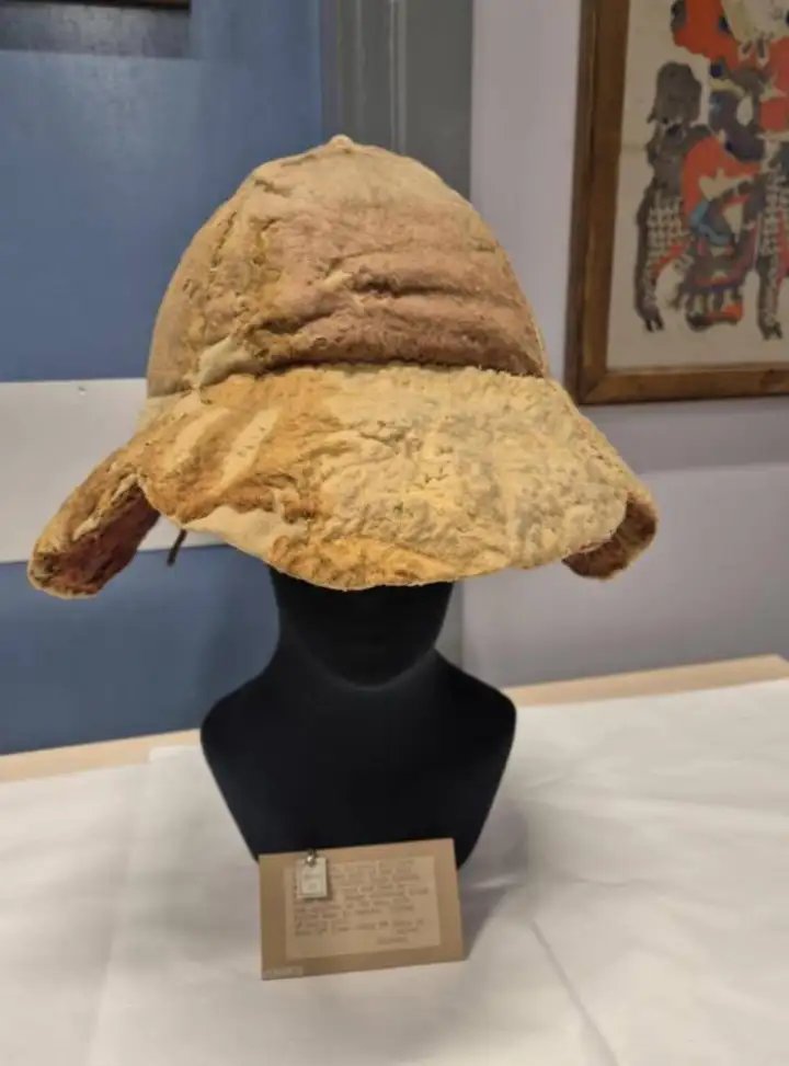 Та самая панама от солнца, которую 2000 лет назад носил римский солдат в Египте.