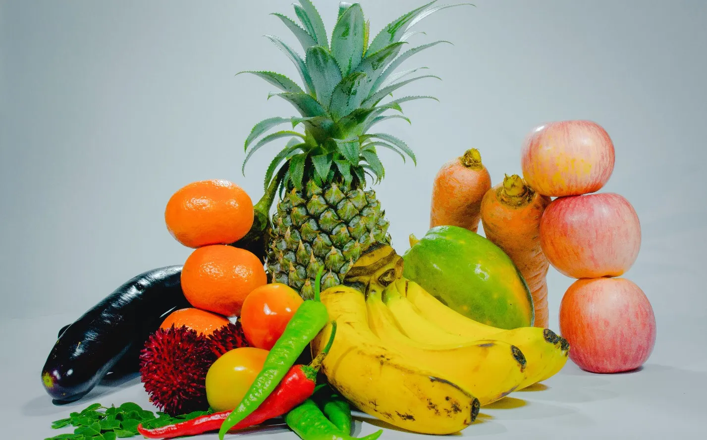 Фрукты и овощи.