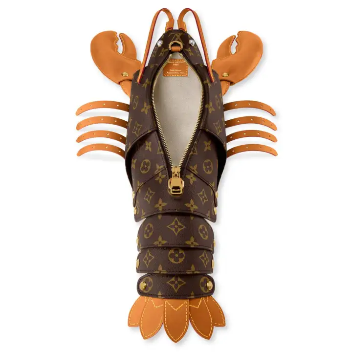 И дизайнером Ниго, создателем знаменитого бренда BAPE, для новой капсульной коллекции.