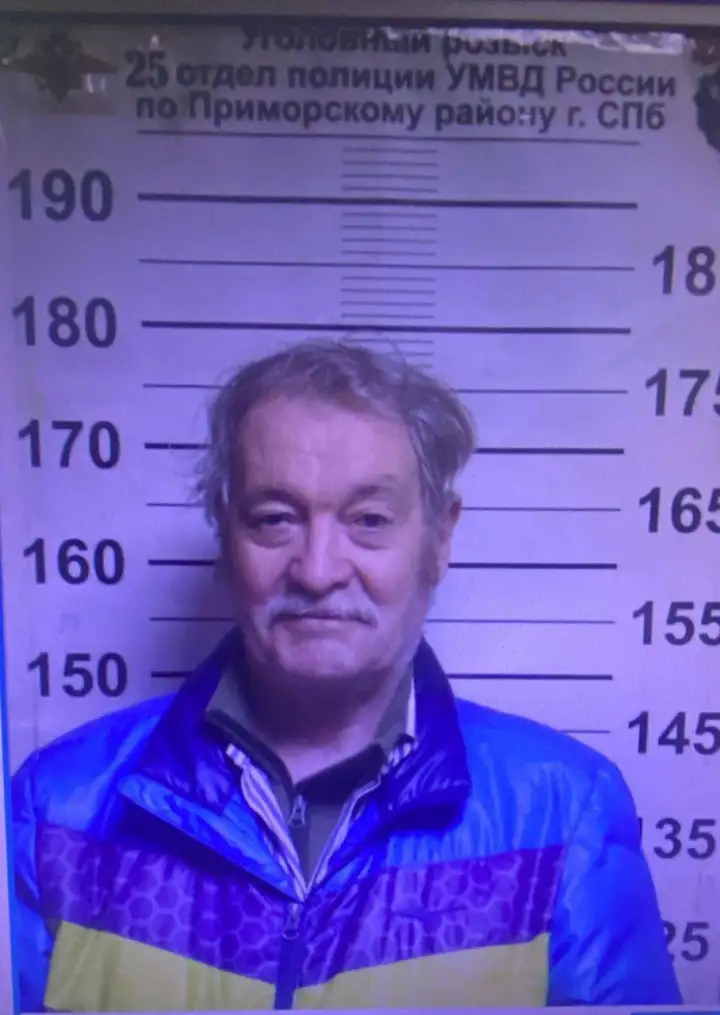 Судя по фото, мужчина ни о чем не жалеет.