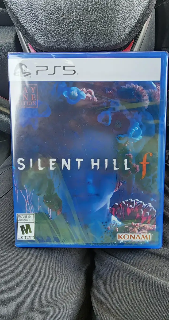 Некоторые уже хвастаются полученной копией игры.