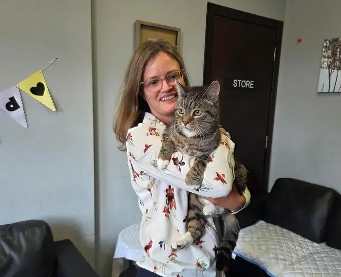 Семья забрала Джорджа и привезла его домой, где он, не теряя времени, освоился.